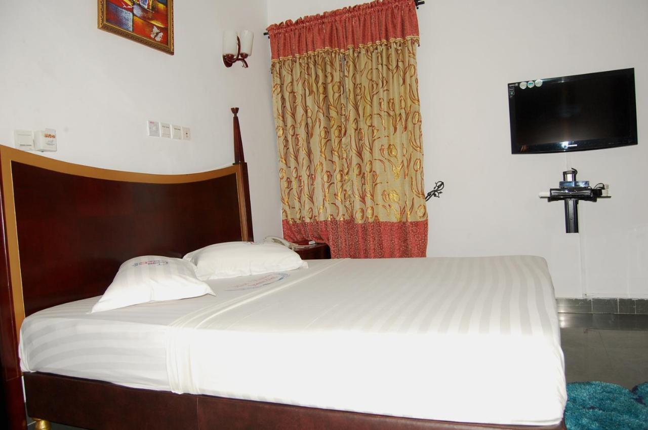 Hotel Residence Jeanne D'Arc Cotonou Exteriér fotografie