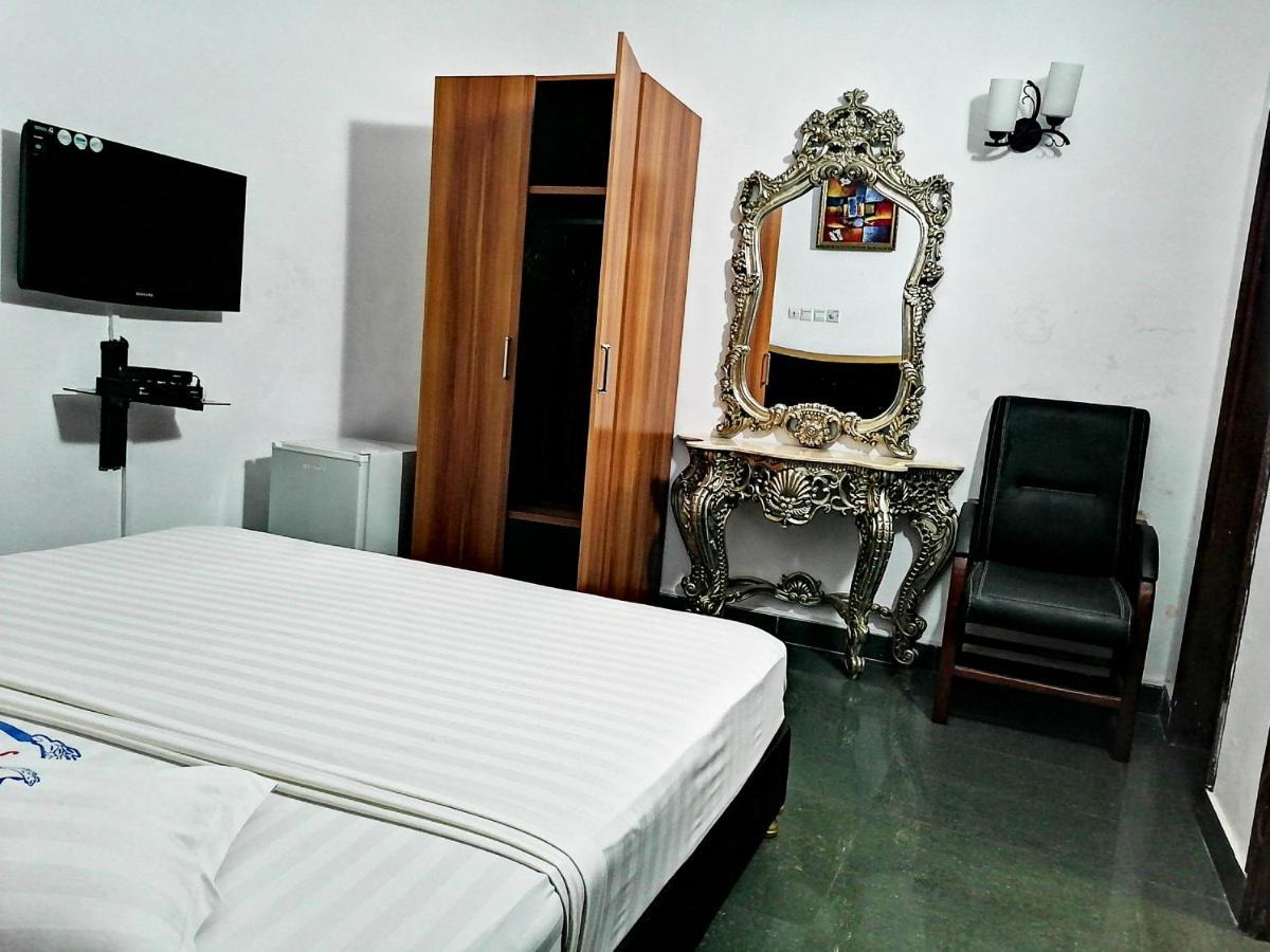 Hotel Residence Jeanne D'Arc Cotonou Exteriér fotografie